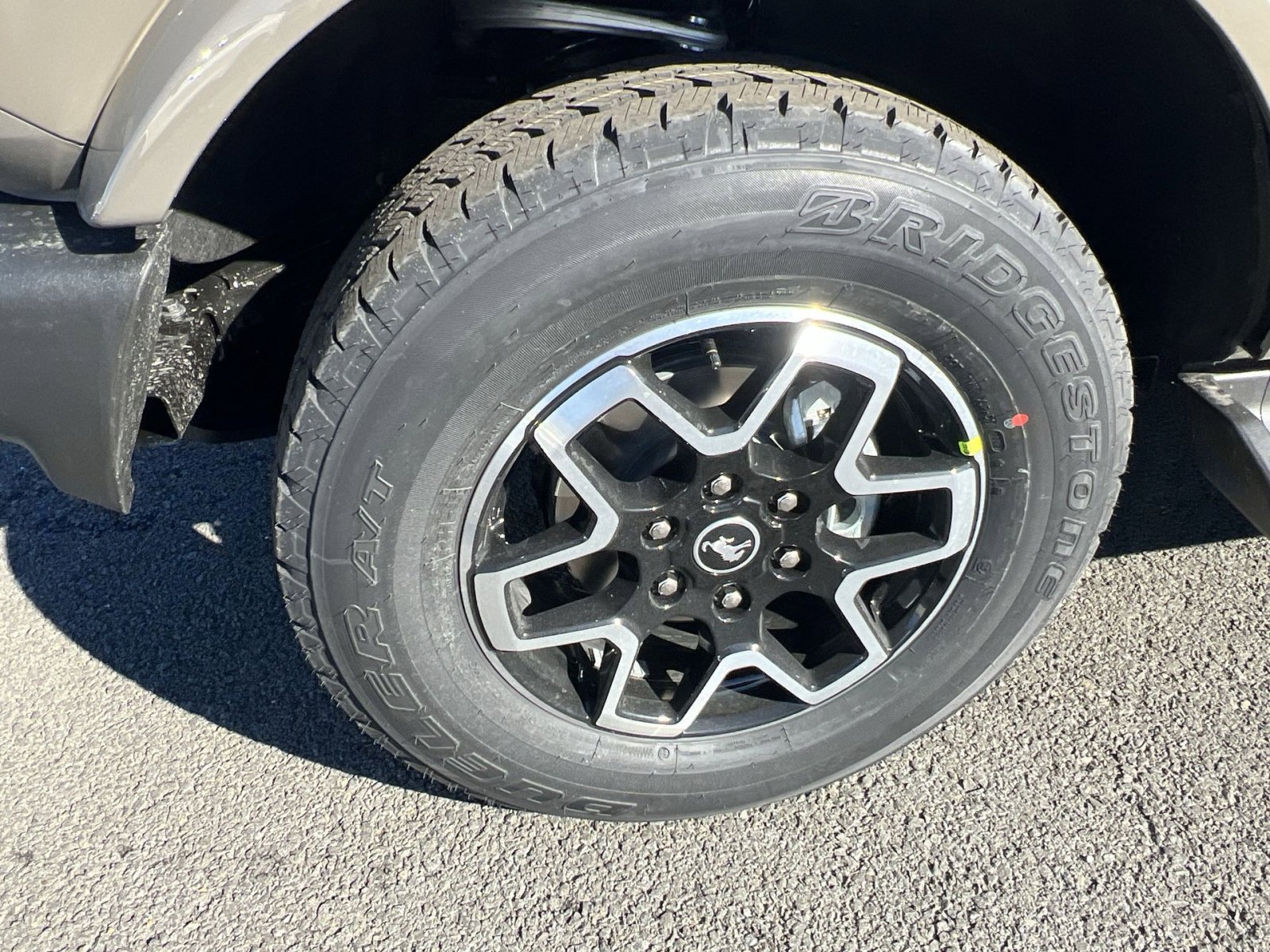 New 2025 Ford Bronco Outer Banks image 12