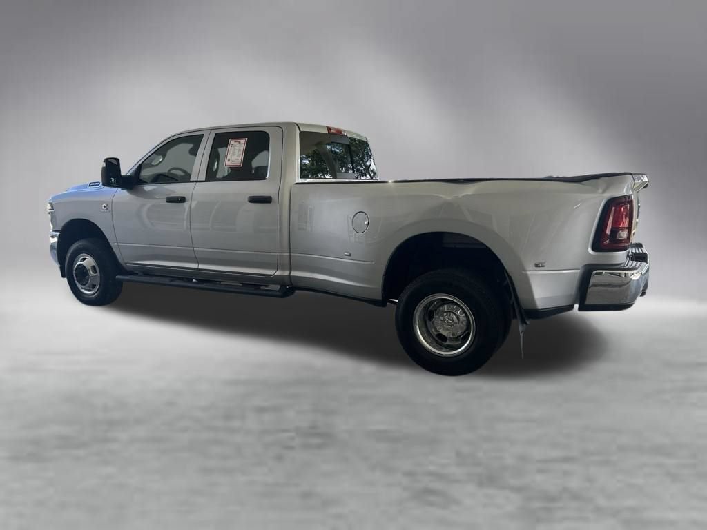 Used 2026 RAM 3500 Tradesman AWD/4WD image 4