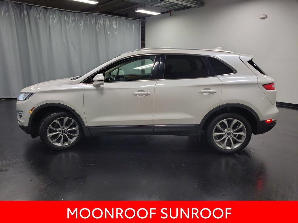 Used 2017 Lincoln MKC Select w/ Select Plus Package AWD/4WD image 5