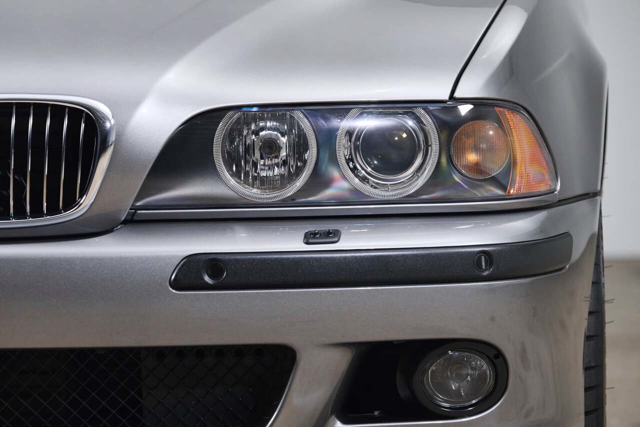 Used 2003 BMW M5 RWD image 17