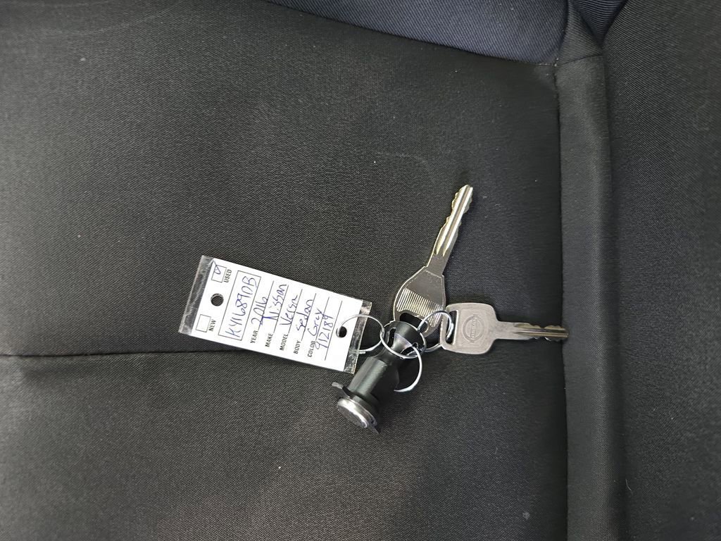 Used 2016 Nissan Versa S Plus image 32