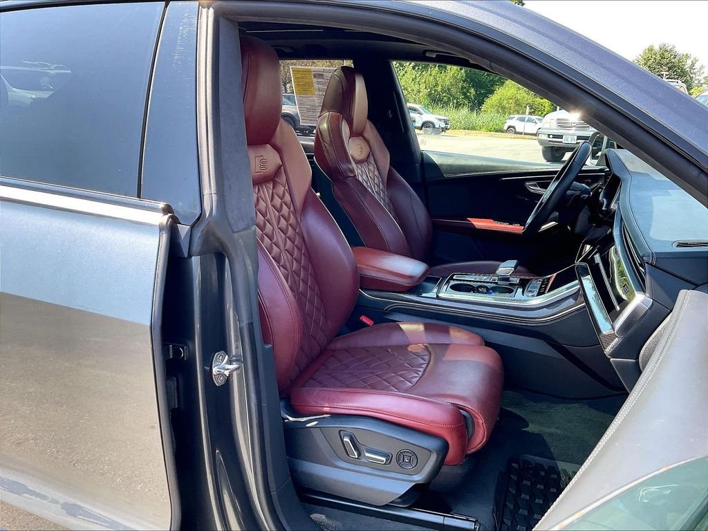 Used 2022 Audi SQ8 Prestige AWD/4WD image 11