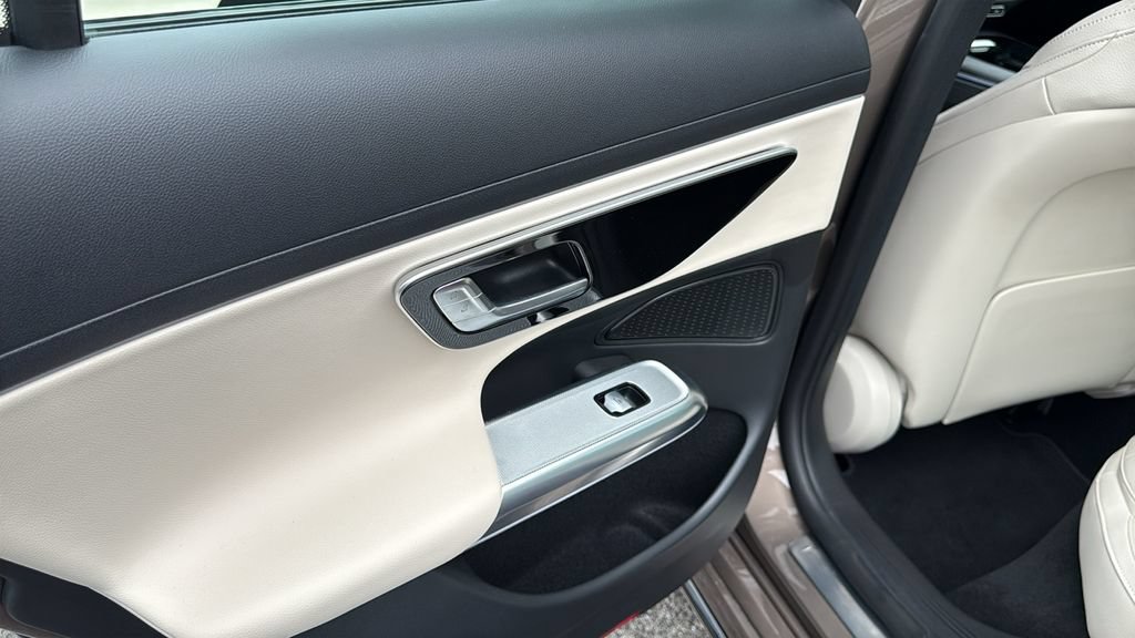 Certified 2025 Mercedes-Benz E 350 4MATIC Sedan image 22
