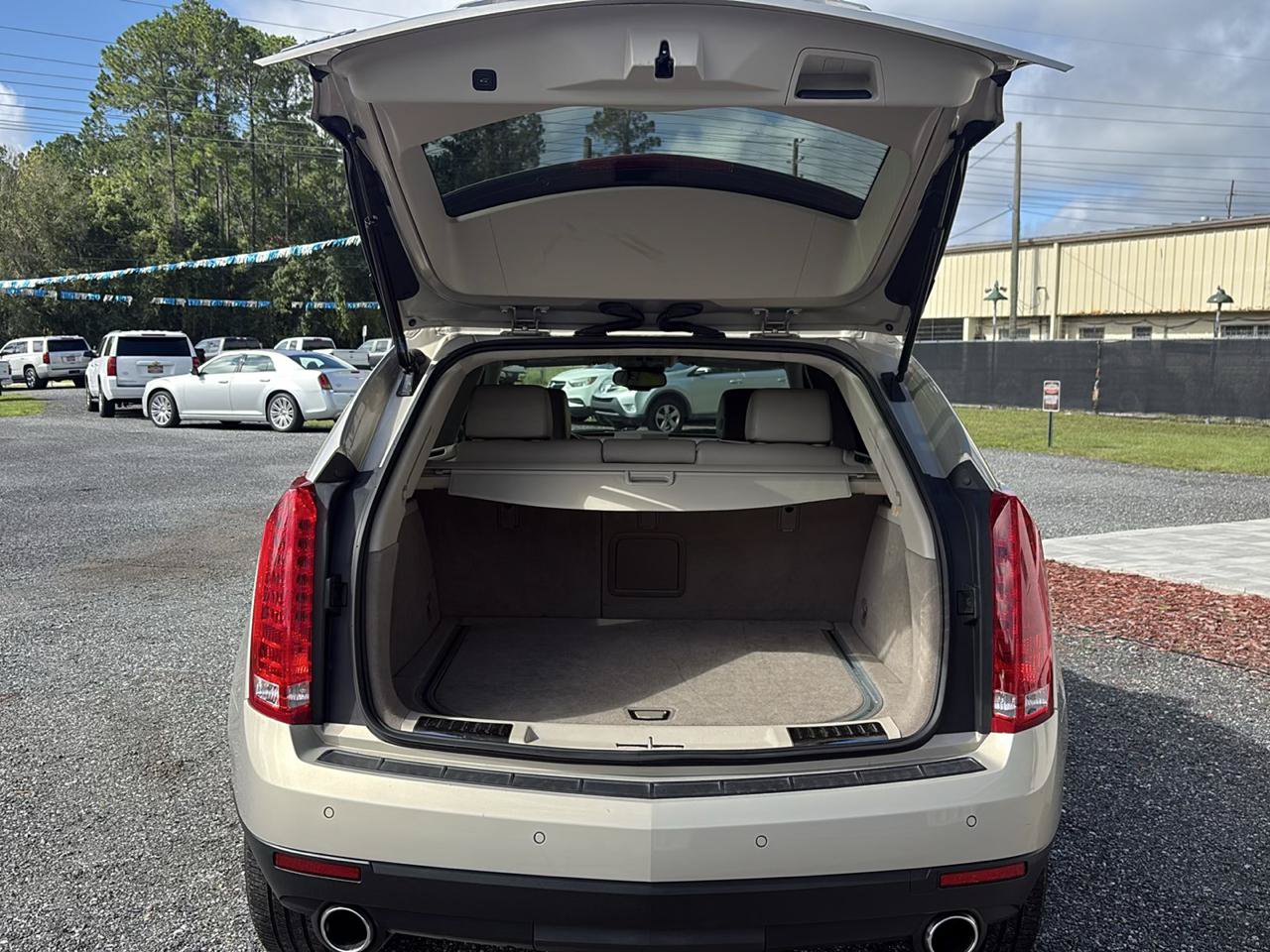 Used 2011 Cadillac SRX Performance FWD image 19