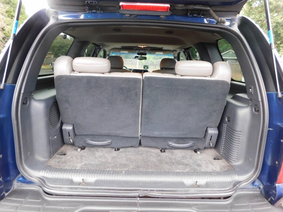 Used 2001 Chevrolet Tahoe LT w/ LT Preferred Equipment Group AWD/4WD image 5
