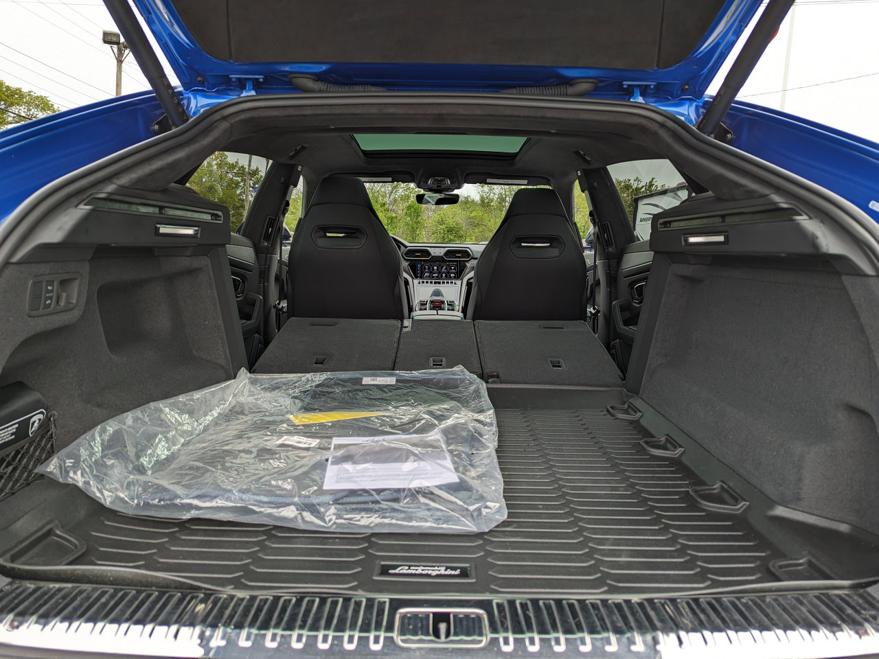 Used 2021 Lamborghini Urus image 46