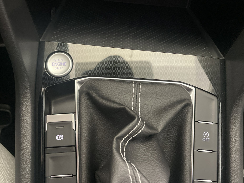 New 2025 Volkswagen Taos S image 23