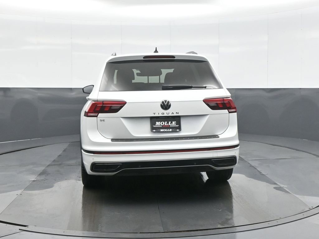 Used 2023 Volkswagen Tiguan SE R-Line image 6