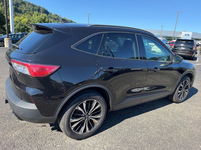 Used 2022 Ford Escape SEL w/ SEL Stealth AWD Package image 9