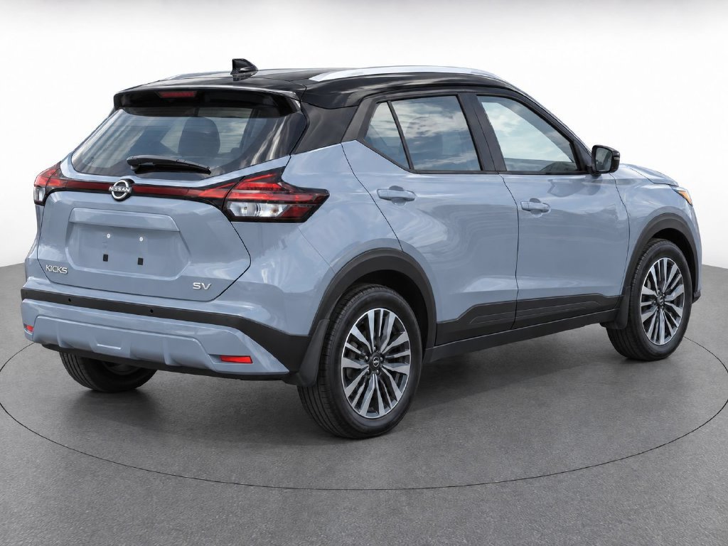 Used 2024 Nissan Kicks SV FWD image 7