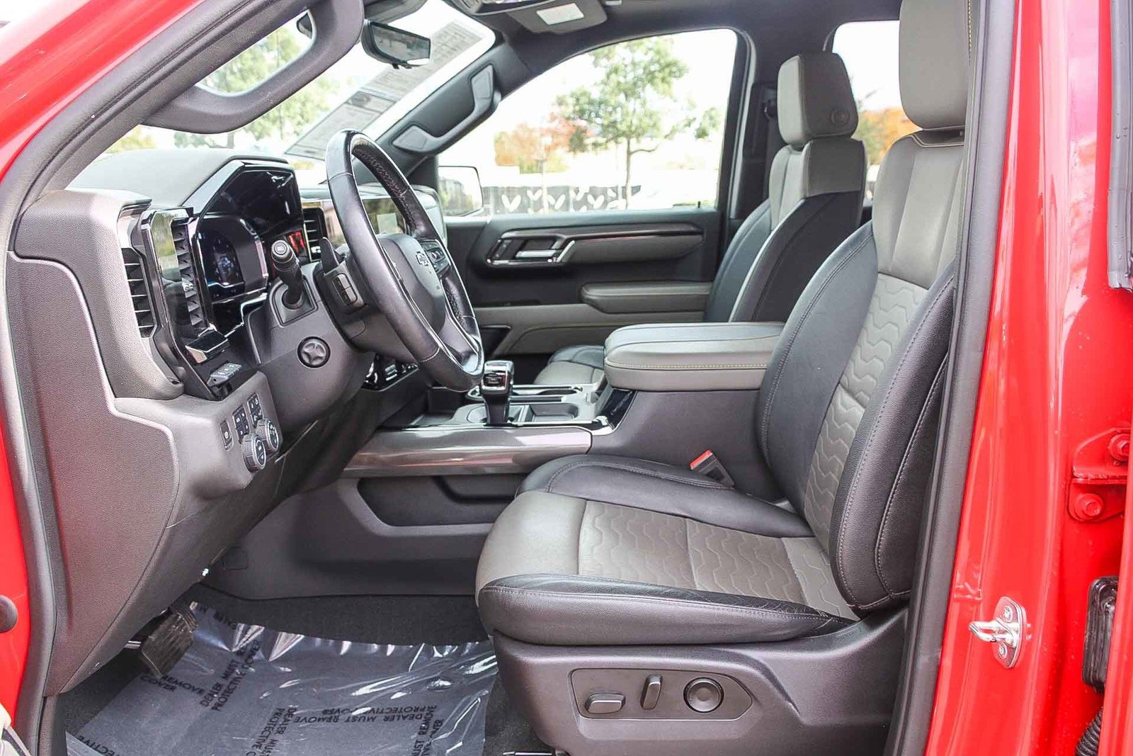 Used 2023 Chevrolet Silverado 1500 ZR2 w/ Technology Package image 14