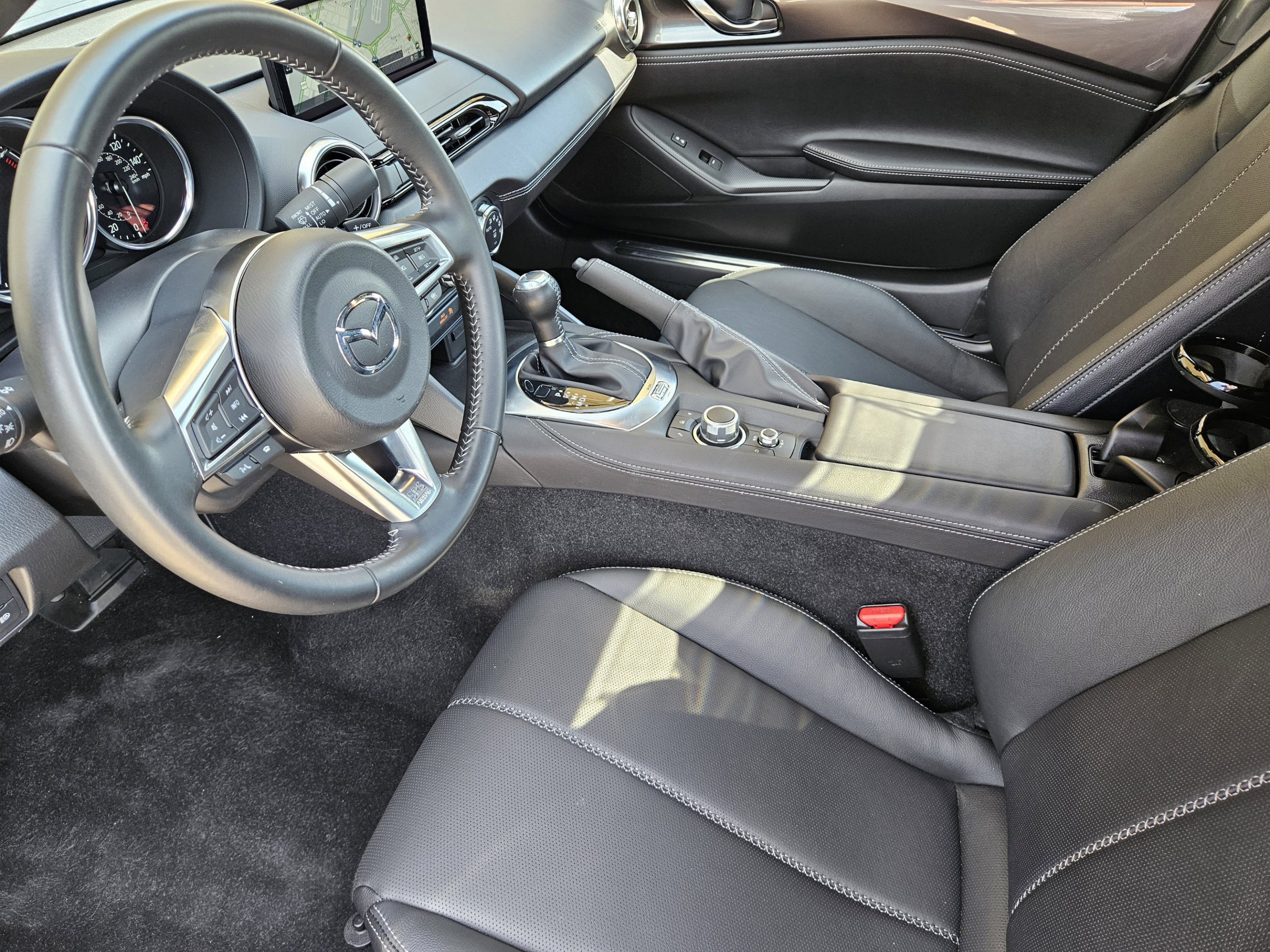 Used 2024 MAZDA MX-5 Miata RF Grand Touring RWD image 11