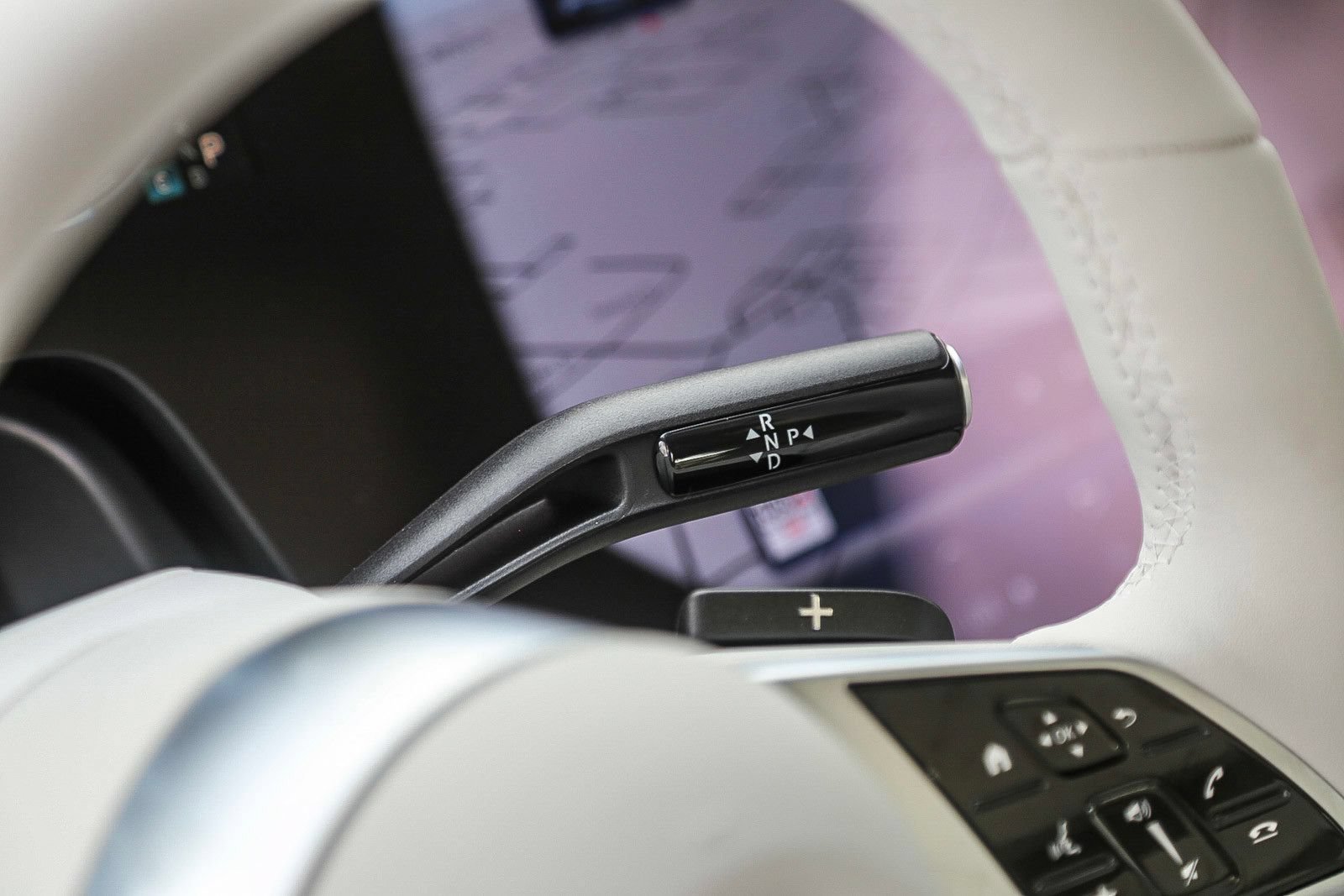 New 2024 Mercedes-Benz EQE 500 4MATIC Sedan image 18