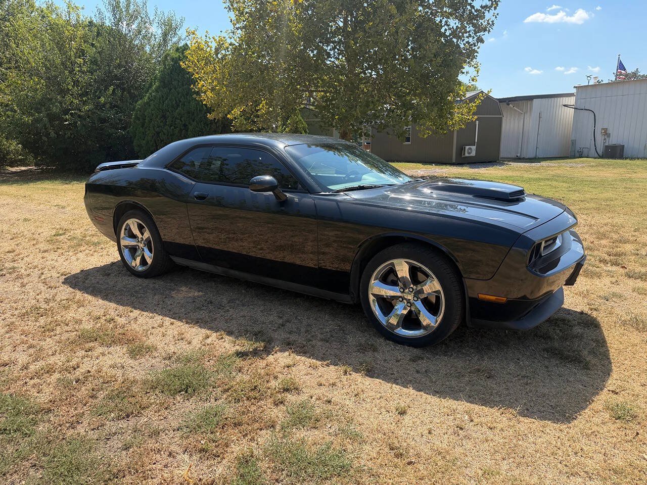 Used 2013 Dodge Challenger R/T w/ Sound Group II RWD image 3
