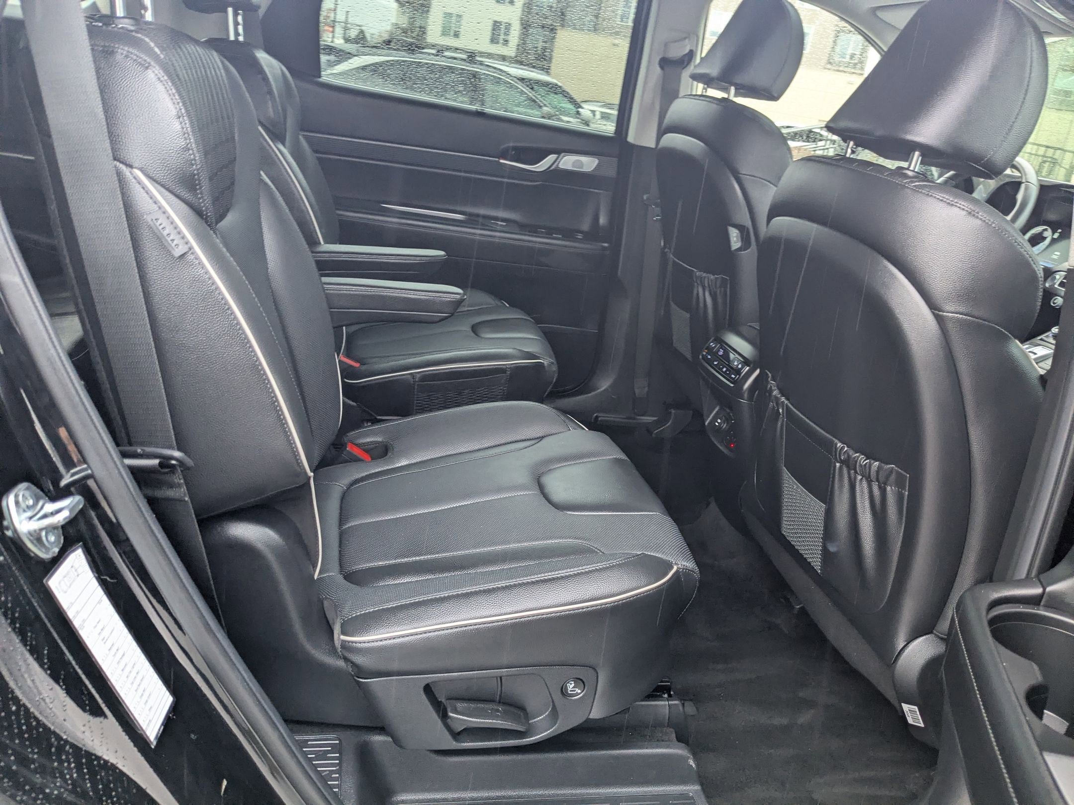 Used 2025 Hyundai Palisade Limited image 32