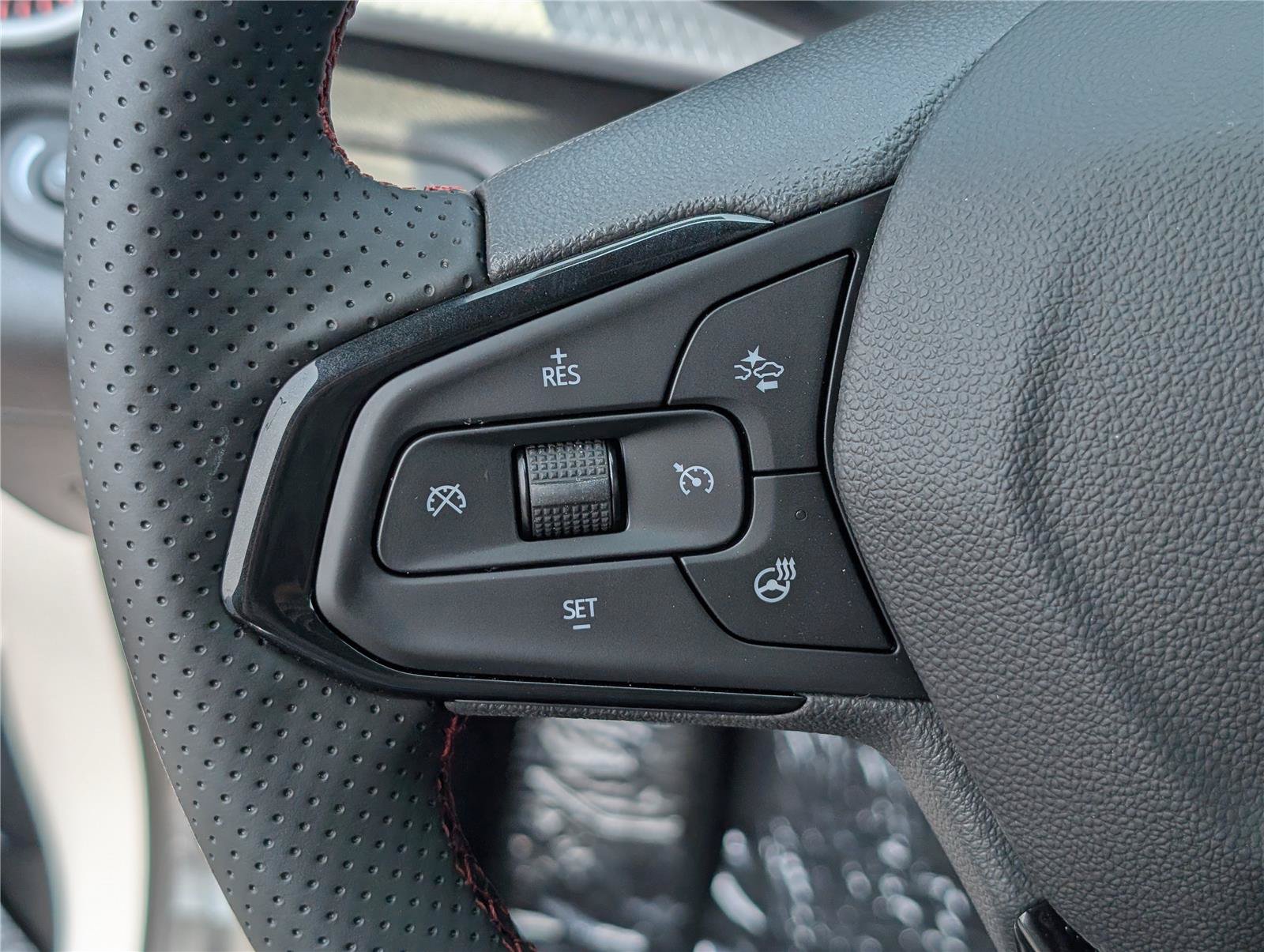 New 2026 Chevrolet Trax RS FWD image 19