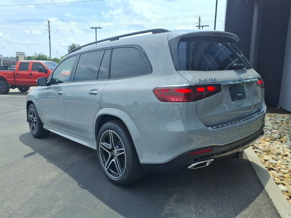 New 2026 Mercedes-Benz GLS 450 4MATIC image 4