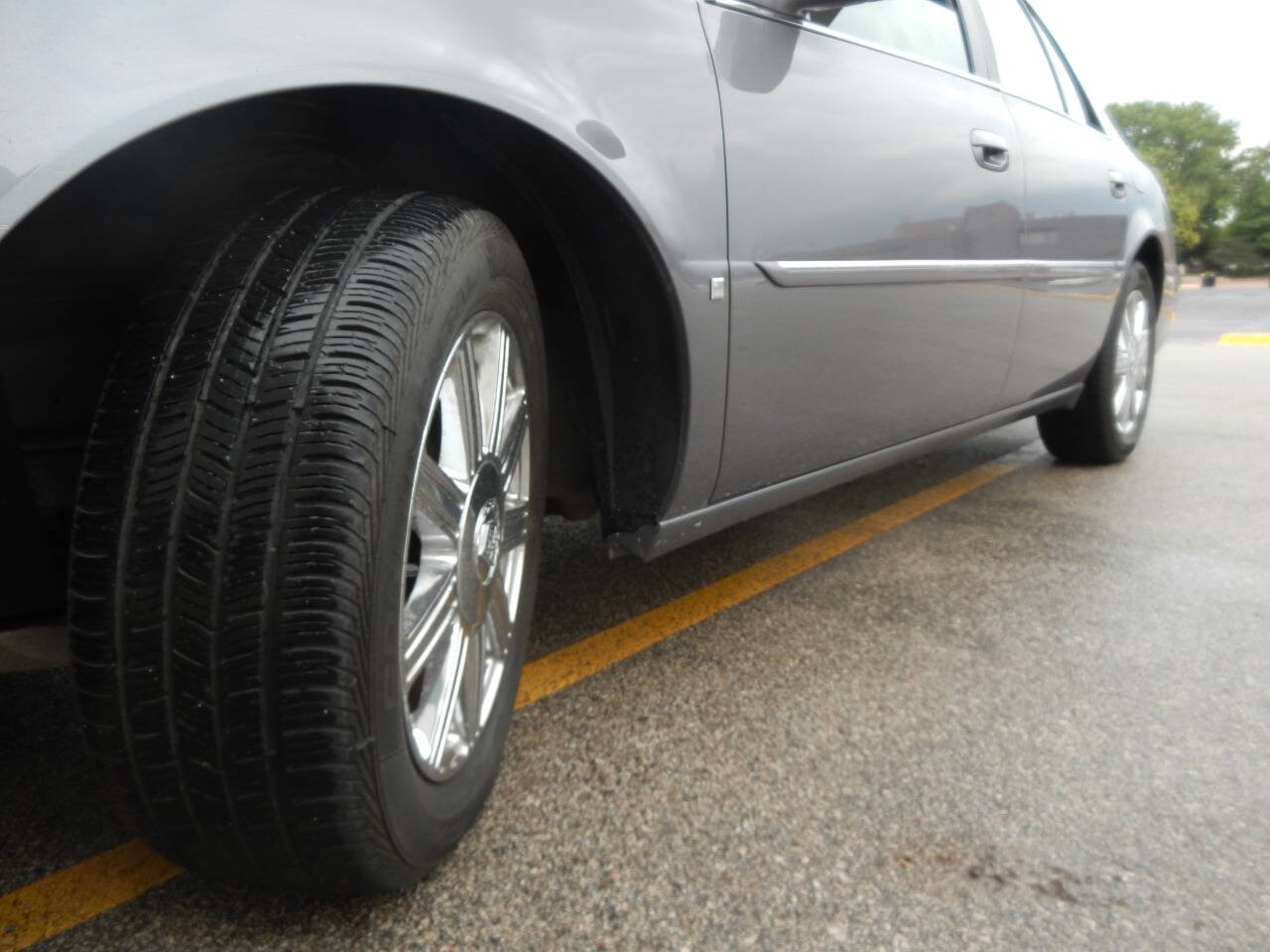 Used 2007 Cadillac DTS Luxury II FWD image 16