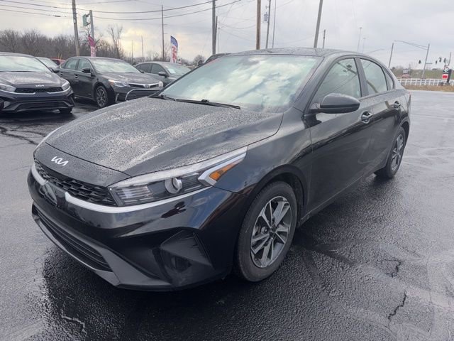 Used 2024 Kia Forte LXS image 3