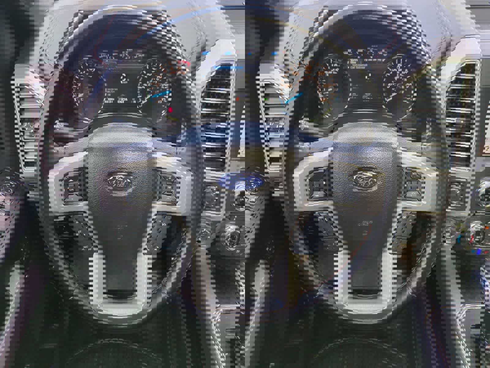 Used 2018 Ford F150 Platinum w/ Technology Package image 24