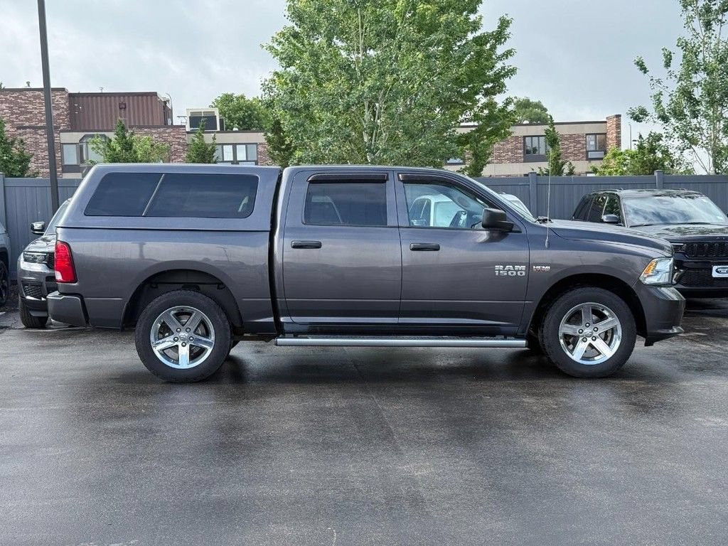 Used 2014 RAM 1500 Express AWD/4WD image 2