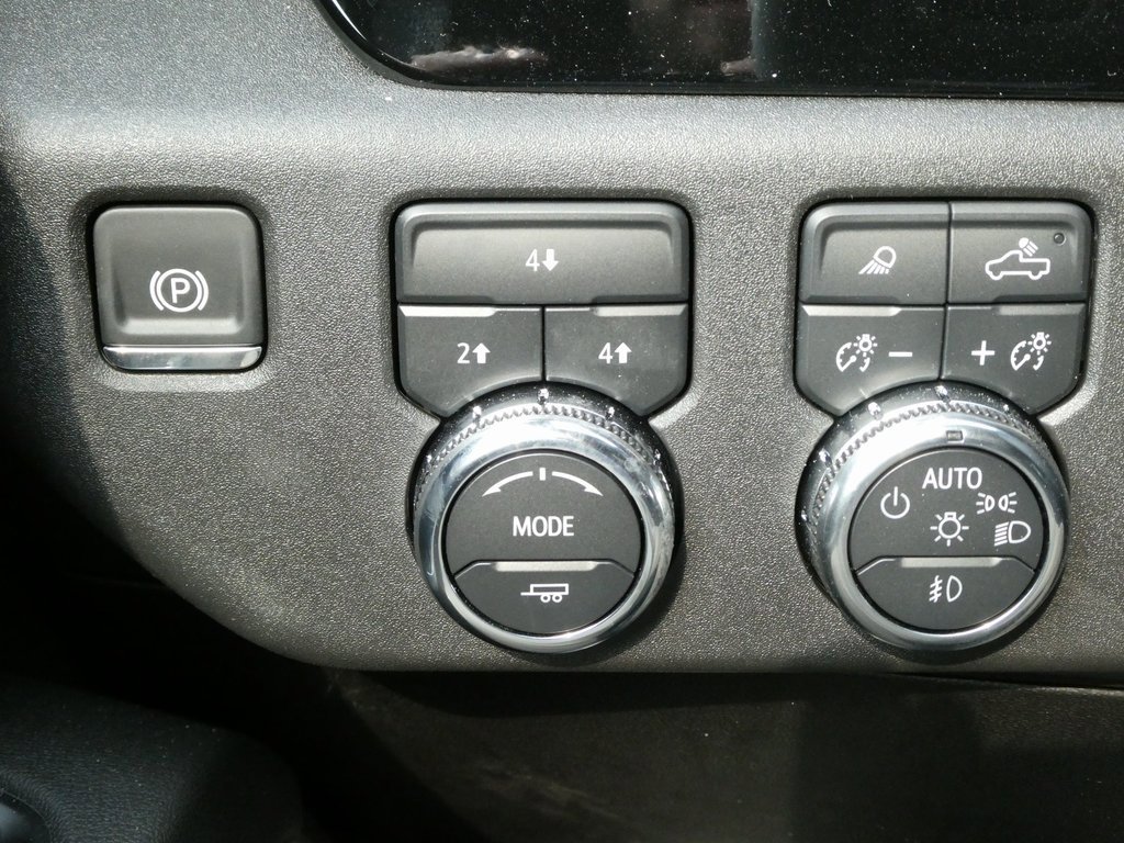 New 2025 GMC Sierra 2500 SLE w/ SLE Value Package; image 14