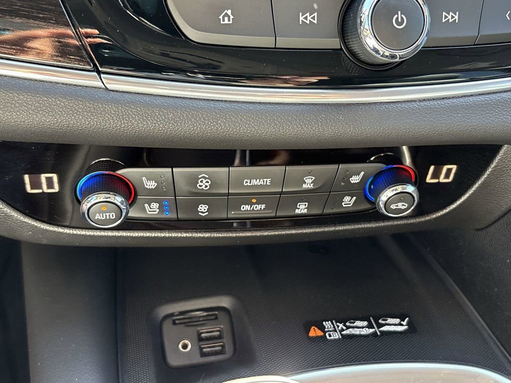 Used 2021 Buick Enclave Avenir w/ Avenir Technology Package image 21