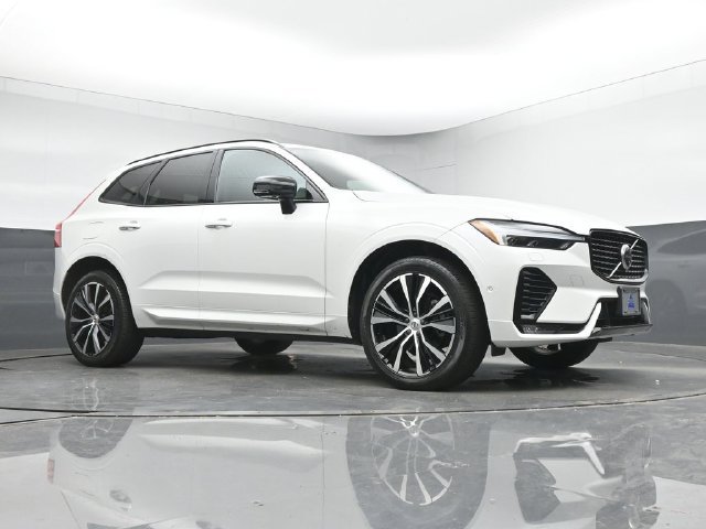 Used 2024 Volvo XC60 B5 Plus w/ Protection Package Premier AWD/4WD image 31
