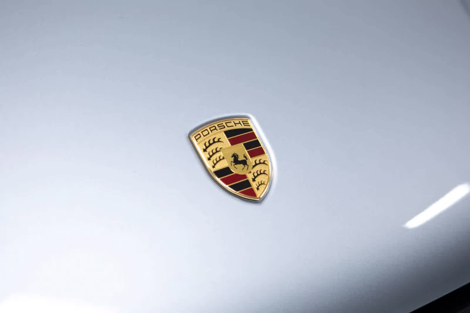 Certified 2026 Porsche Macan AWD/4WD image 17