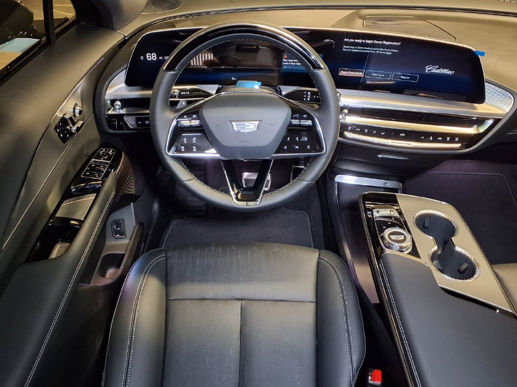 New 2027 Cadillac Lyriq Sport AWD/4WD image 14