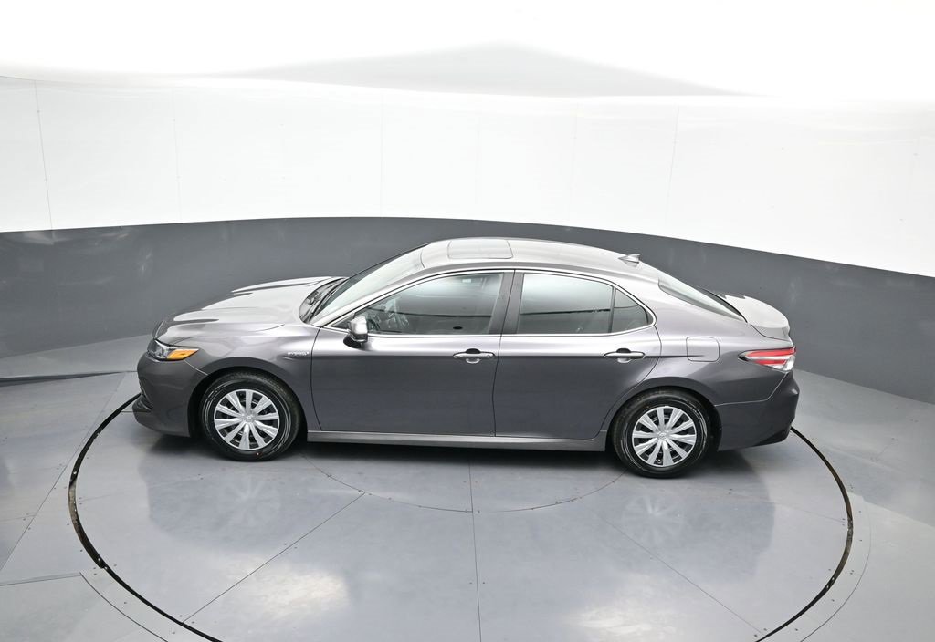 Certified 2019 Toyota Camry LE image 41