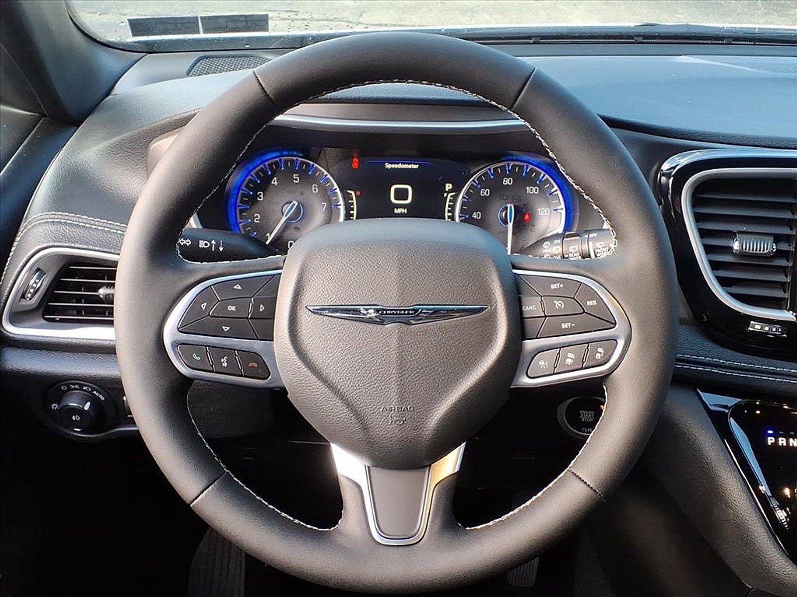 New 2026 Chrysler Pacifica Select FWD image 15
