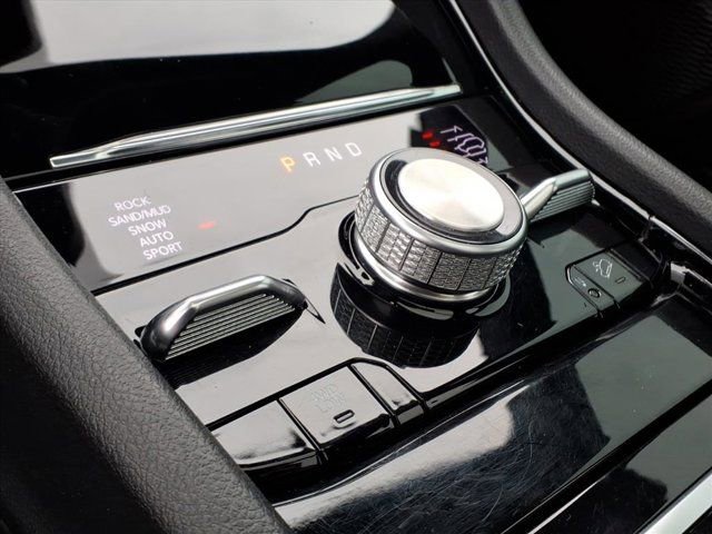 Used 2024 Jeep Grand Cherokee Overland w/ Trailer Tow Package image 15