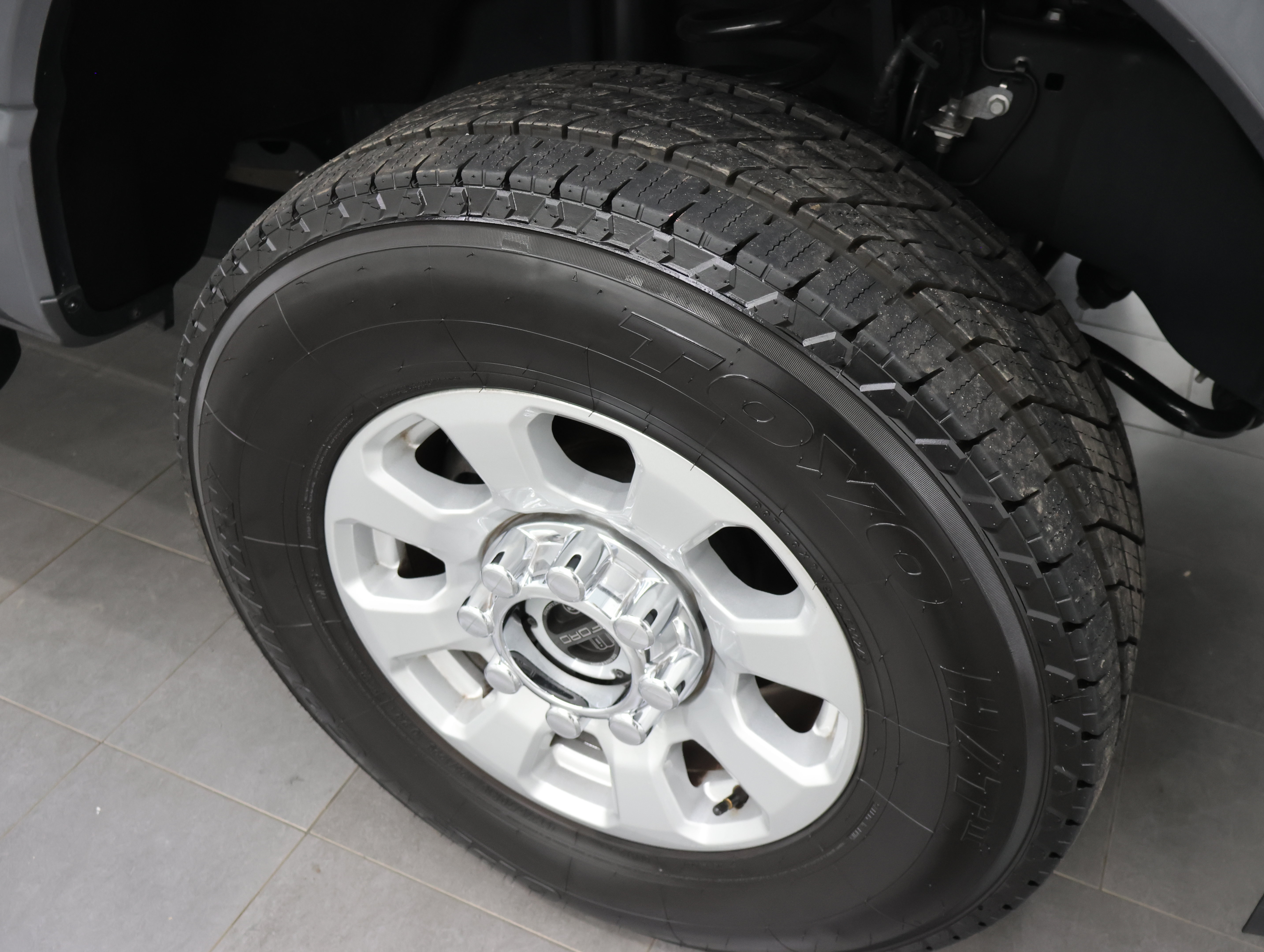 Used 2024 Ford F250 XLT AWD/4WD image 3