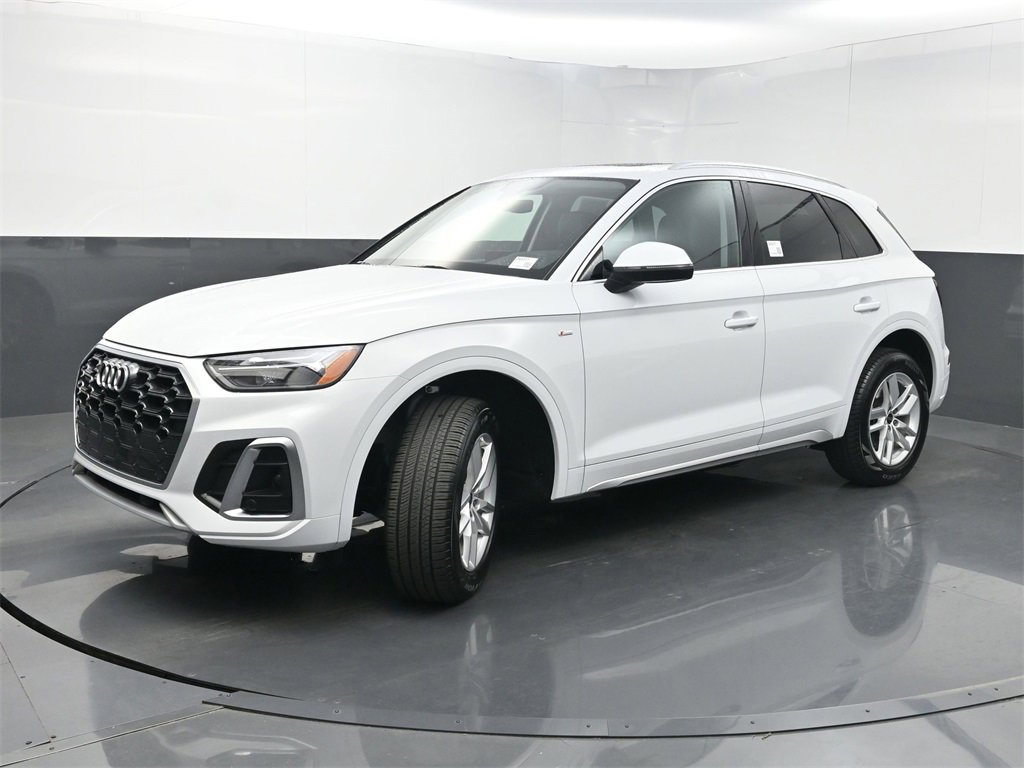 Used 2024 Audi Q5 2.0T Premium w/ Convenience Package image 22