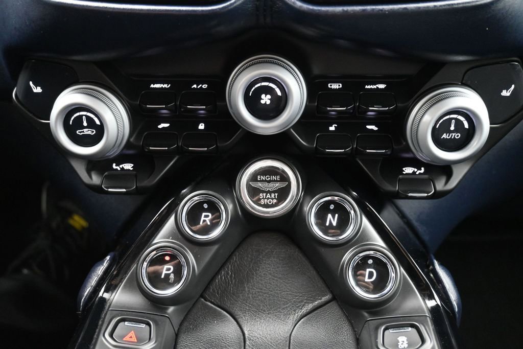 Used 2020 Aston Martin V8 Vantage Coupe RWD image 16