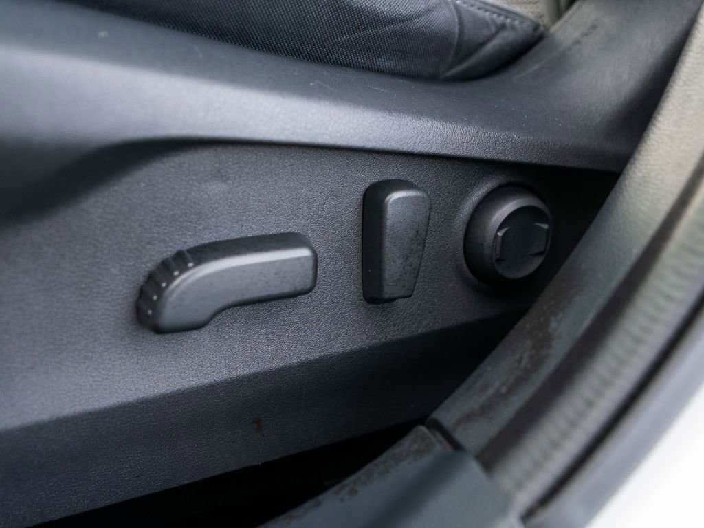 Used 2022 Subaru Outback Premium image 21