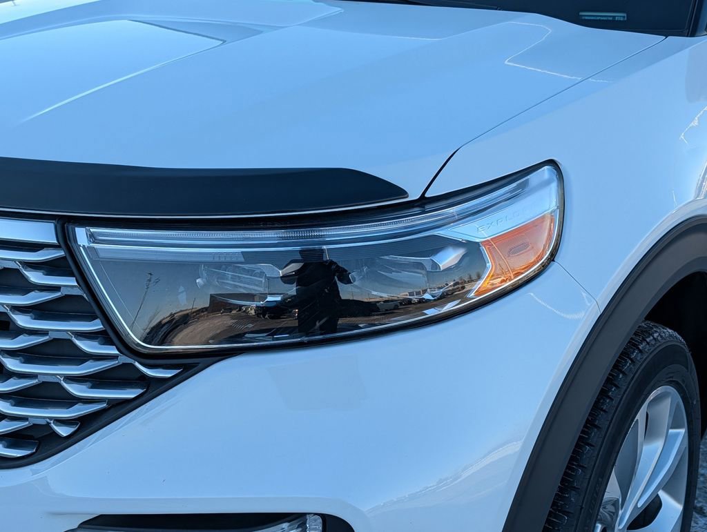 Used 2023 Ford Explorer Platinum w/ Technology Package image 16