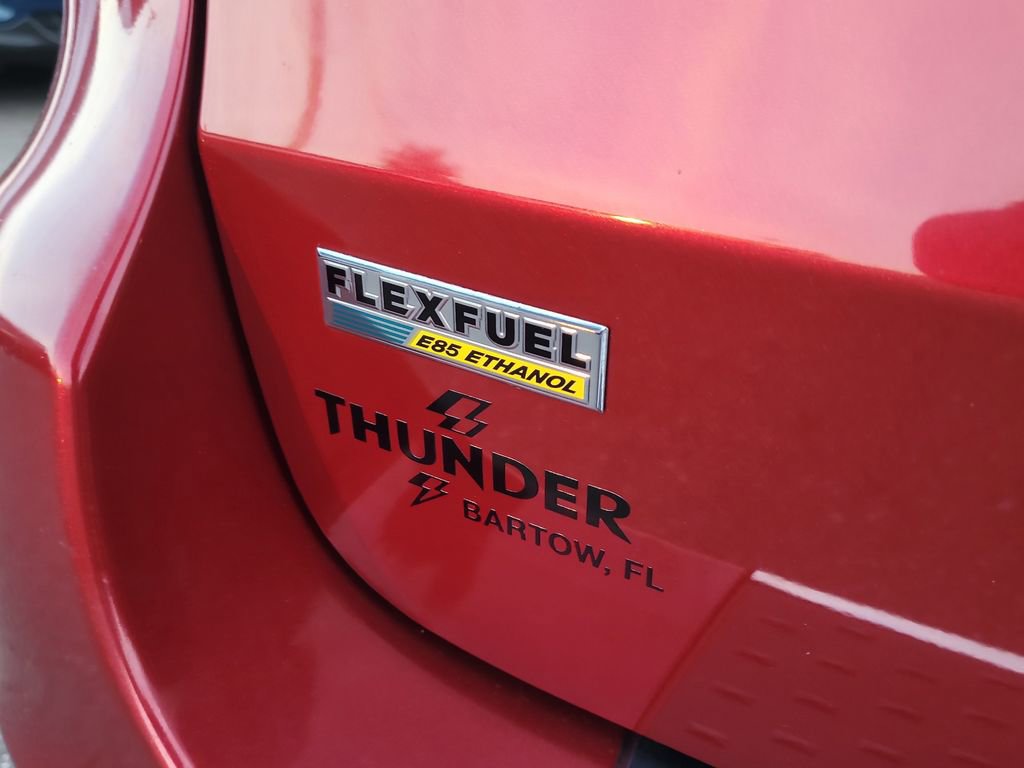 Used 2015 Chrysler Town & Country Touring image 7