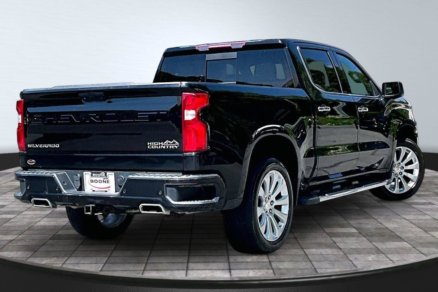 Used 2022 Chevrolet Silverado 1500 High Country AWD/4WD image 13