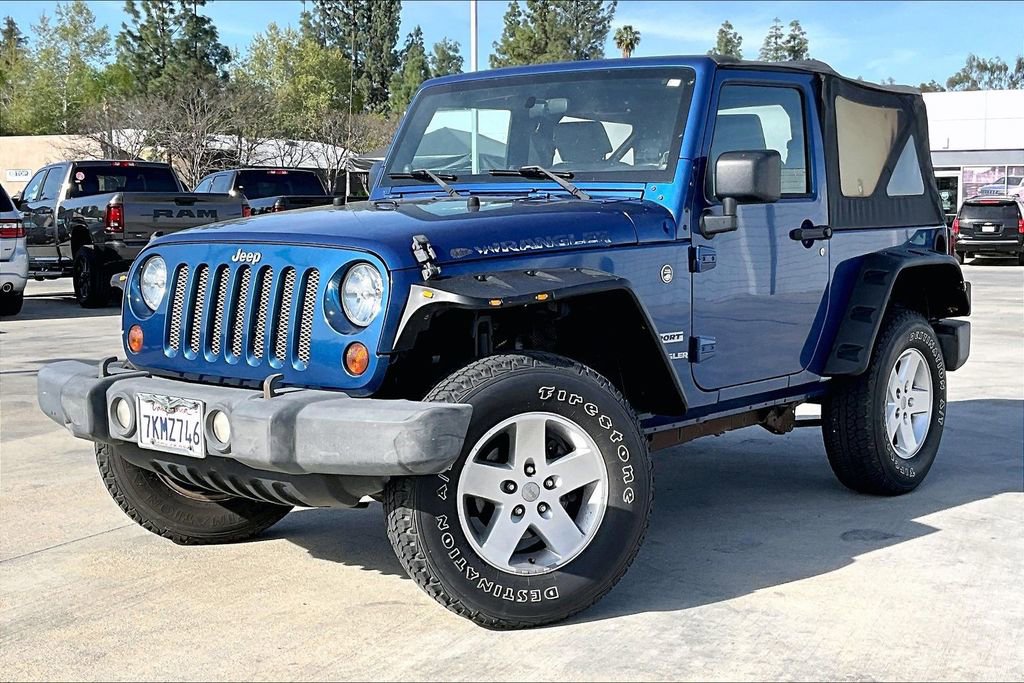 Used 2010 Jeep Wrangler Sport AWD/4WD image 2