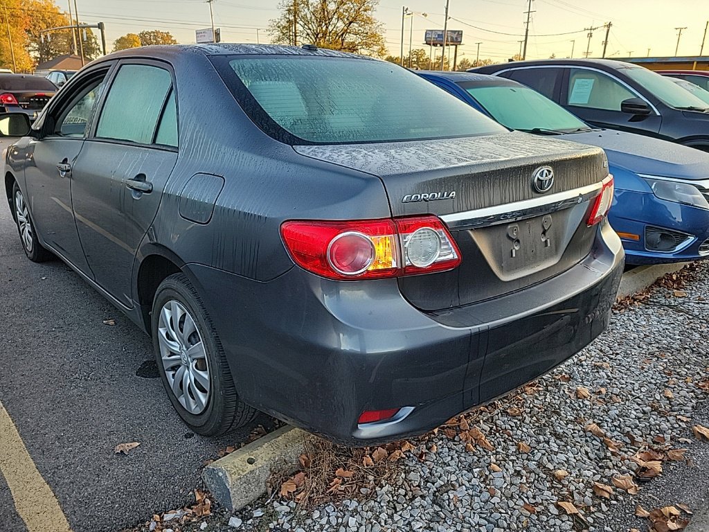 Used 2012 Toyota Corolla LE FWD image 4
