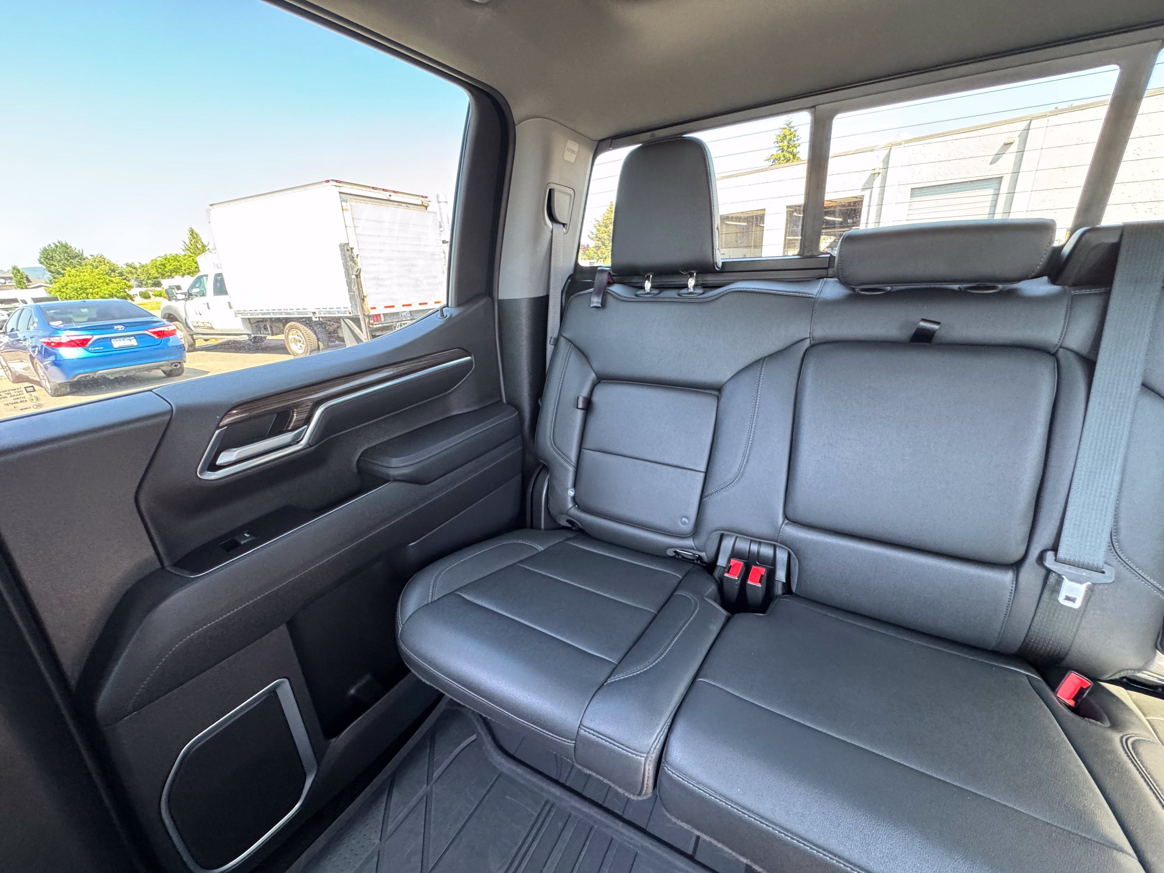 Used 2023 Chevrolet Silverado 1500 RST w/ Convenience Package II AWD/4WD image 31