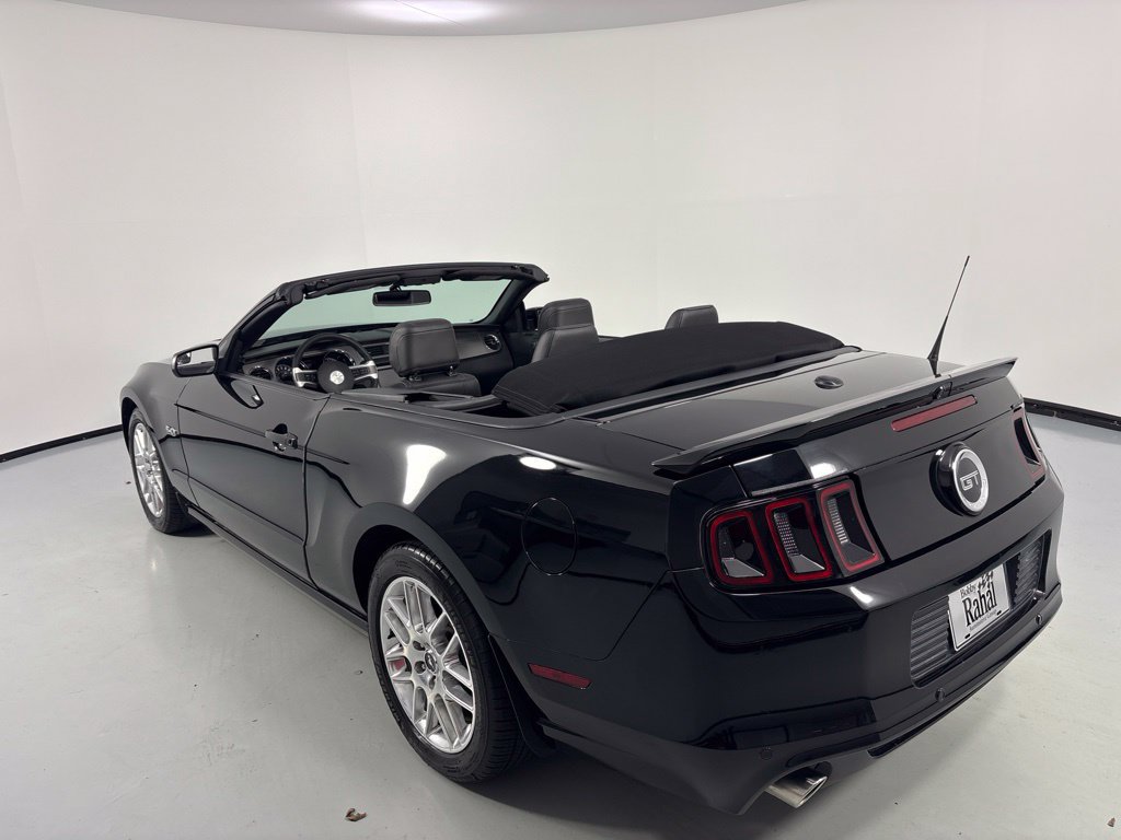 Used 2014 Ford Mustang GT Premium w/ Electronics Package RWD image 5