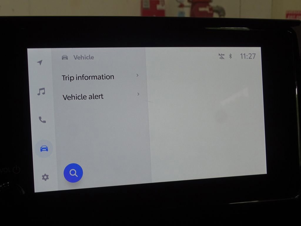 Used 2023 Toyota Corolla LE image 33