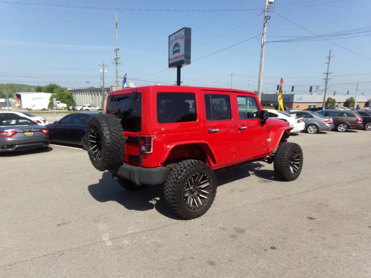 Used 2014 Jeep Wrangler Unlimited Sahara w/ Connectivity Group image 6