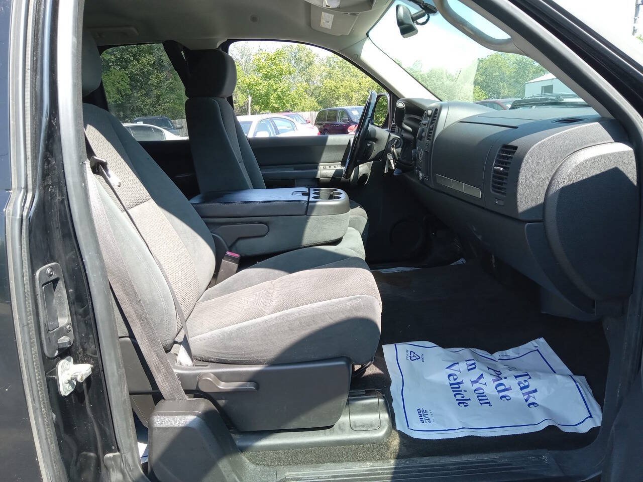 Used 2007 Chevrolet Silverado 1500 LT w/ 1LT Convenience Package AWD/4WD image 11