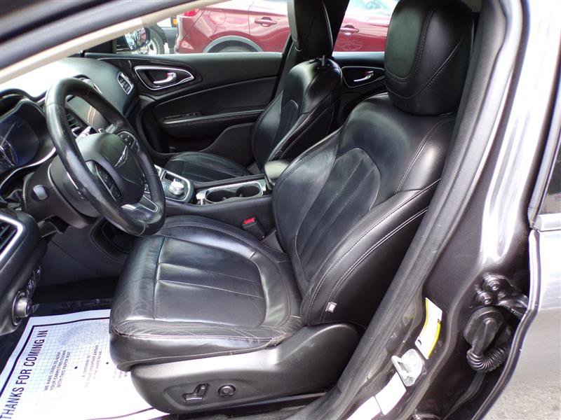Used 2015 Chrysler 200 C w/ Navigation & Sound Group I image 15