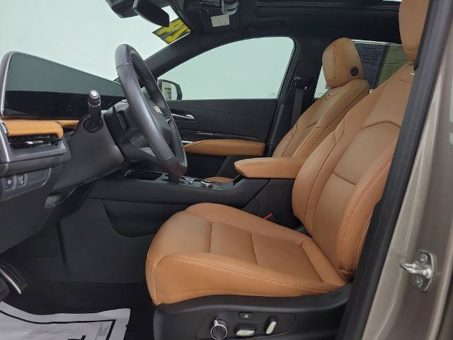 Used 2024 Cadillac XT4 Sport FWD image 16