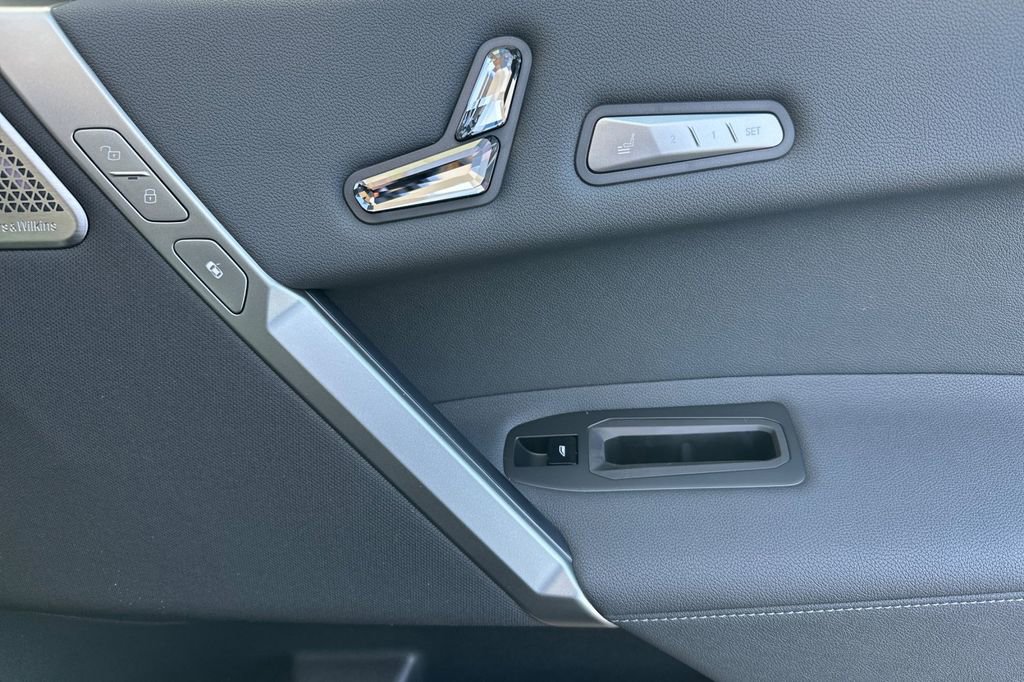 New 2026 BMW iX M70 AWD/4WD image 19